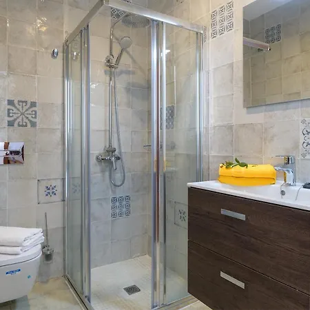 Villa Stunning 4-bed In